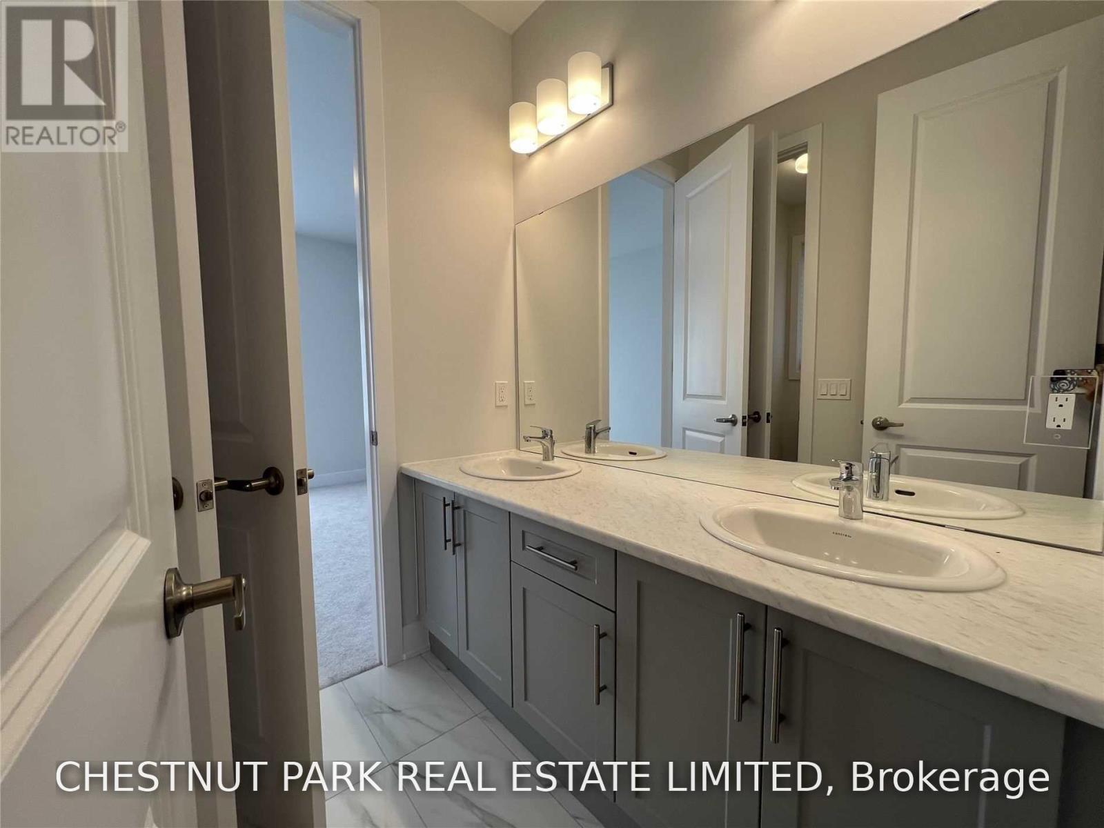169 Sikura Circle, Aurora, Ontario  L4G 3Z1 - Photo 26 - N13867600