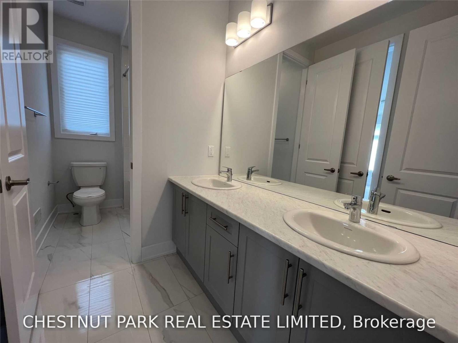 169 Sikura Circle, Aurora, Ontario  L4G 3Z1 - Photo 33 - N13867600