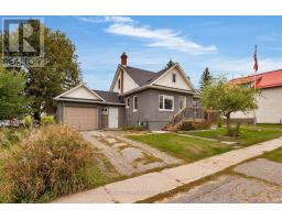 1556 FLOS RD 4 W, Springwater, Ontario
