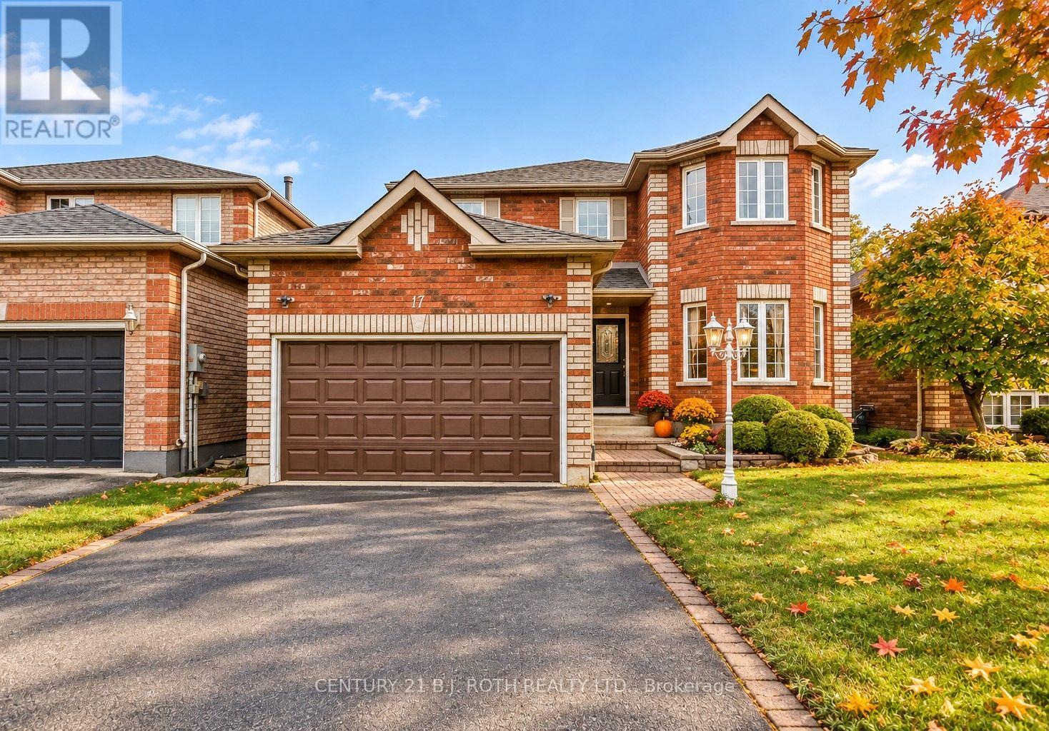 17 CROMPTON DRIVE, barrie (little lake), Ontario