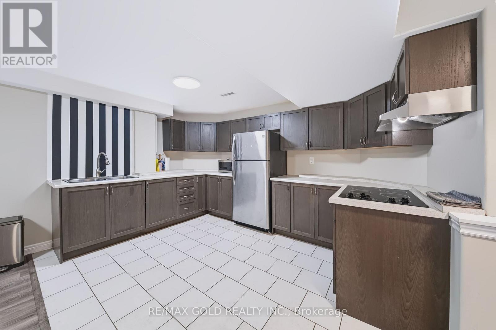 43 Golden Meadow Road, Barrie, Ontario  L4N 7G5 - Photo 37 - S13867544