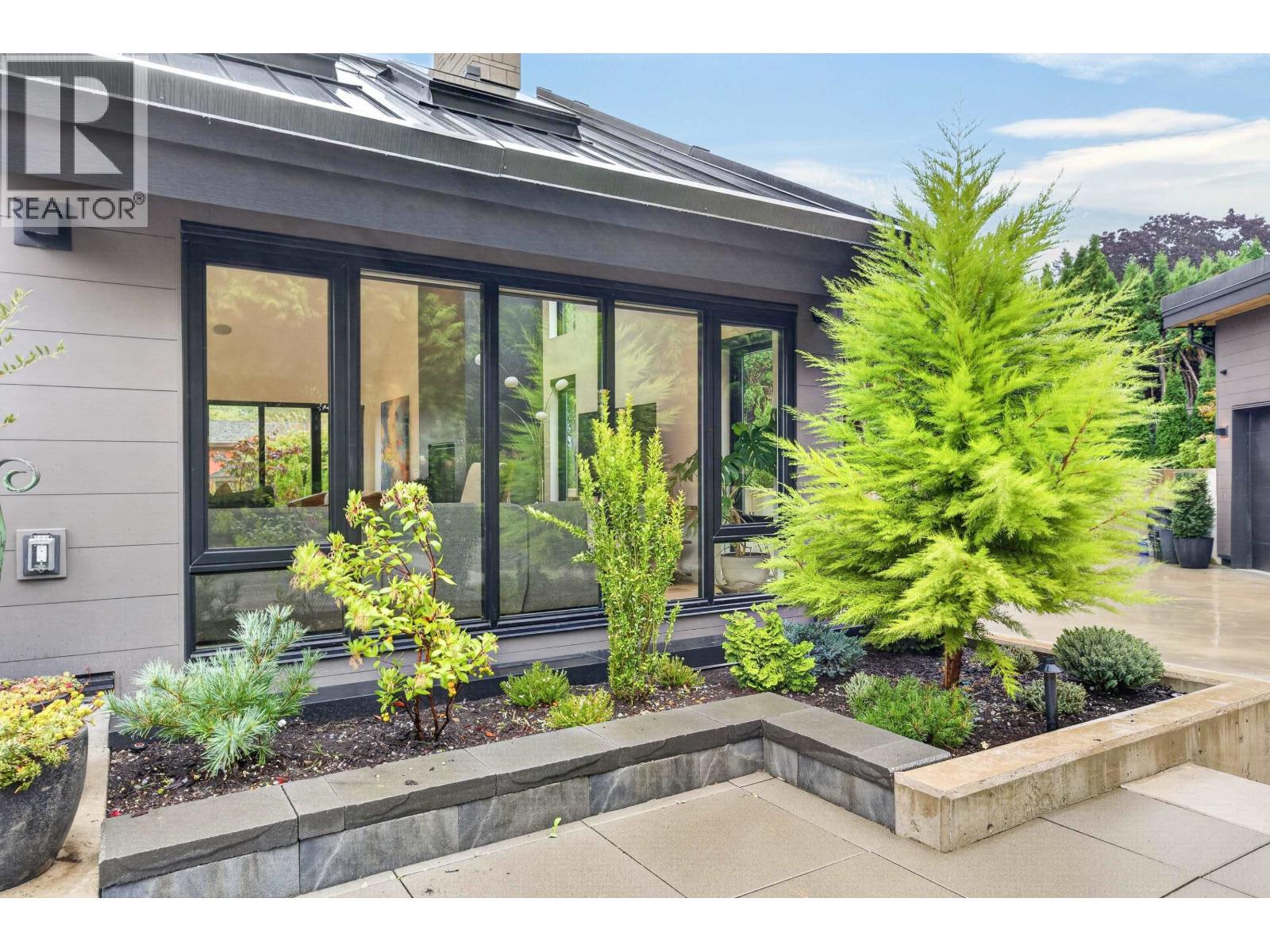 6356 Palace Place, Burnaby, British Columbia  V5E 1Z7 - Photo 30 - R3171653
