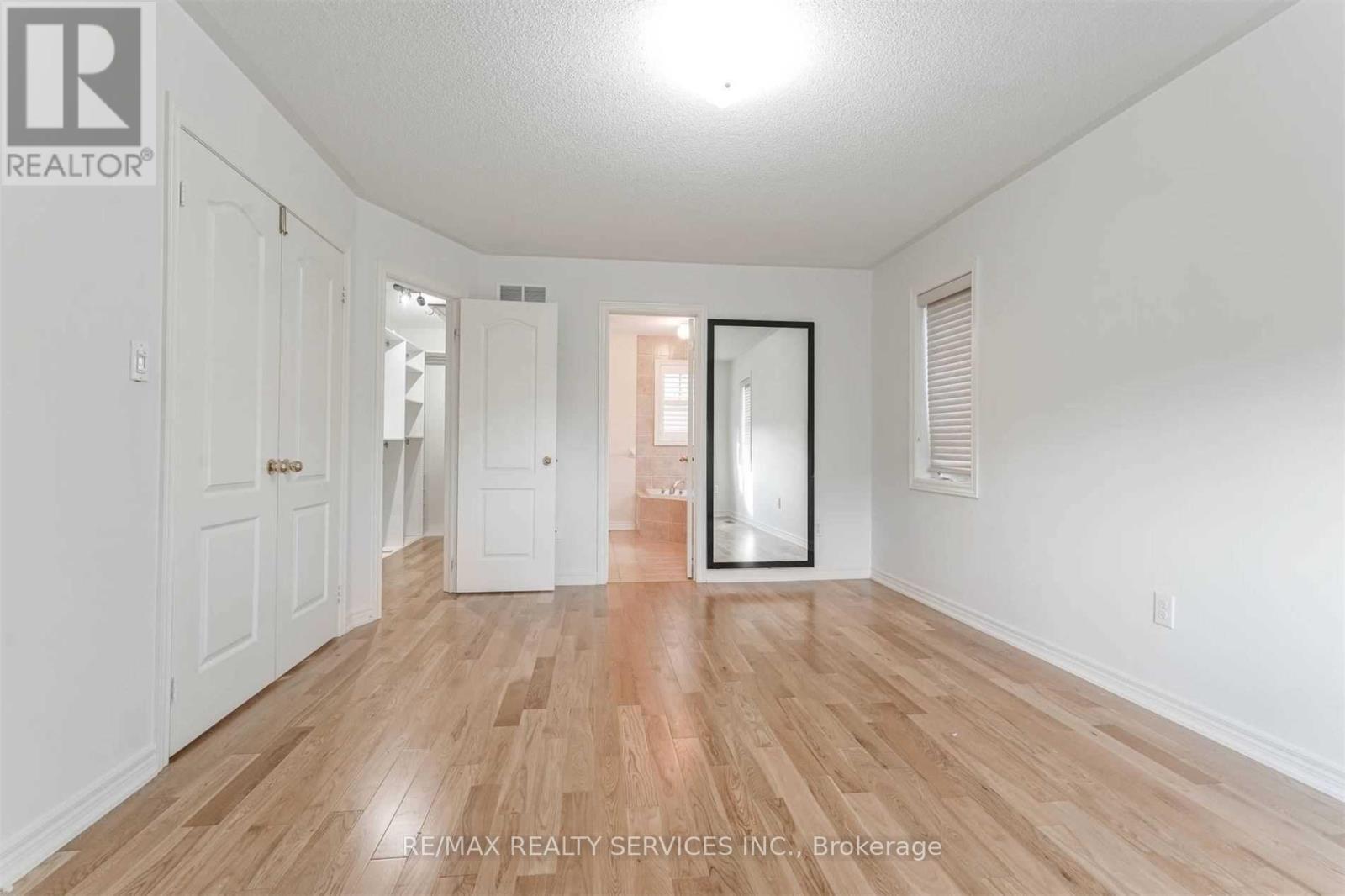 Upper - 3 Coolwater Drive, Brampton, Ontario  L6R 0X7 - Photo 12 - W13867388