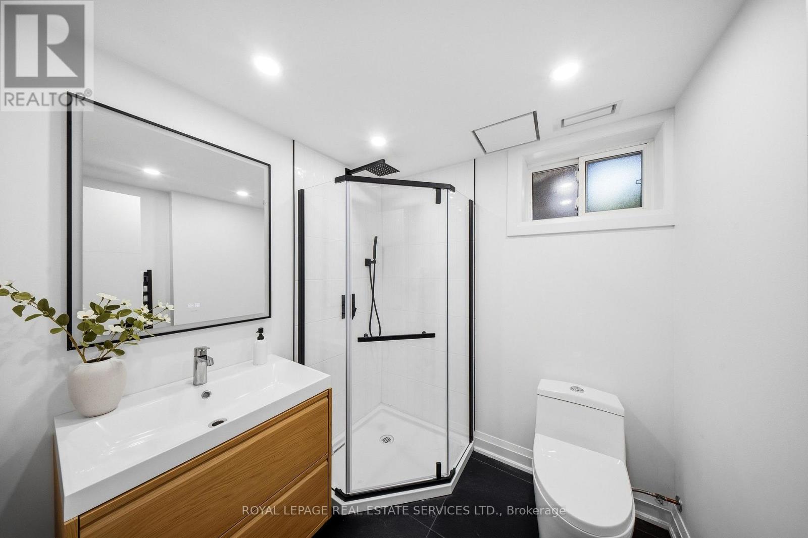 655 Netherton Crescent, Mississauga, Ontario  L4Y 2M5 - Photo 35 - W13867392