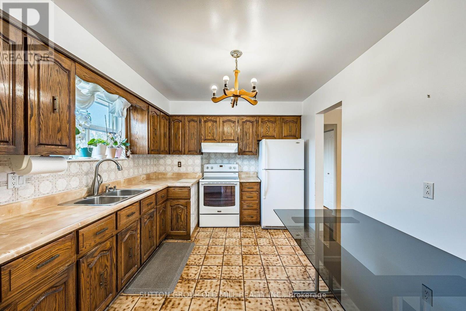 151 Lanyard Road, Toronto, Ontario  M9M 1Z3 - Photo 9 - W13867408