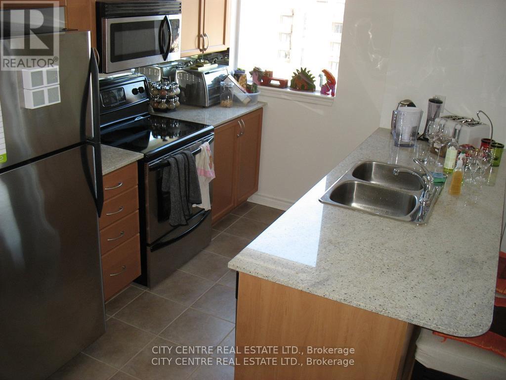 709 - 388 Prince Of Wales Drive, Mississauga, Ontario  L5B 0A1 - Photo 4 - W13867458