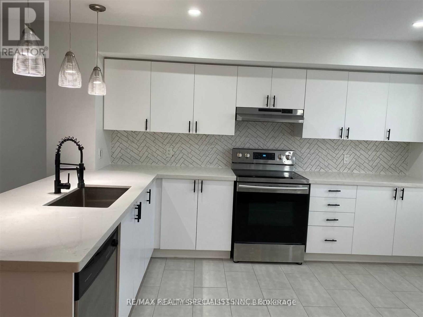 100 - 3108 Eglinton Avenue W, Mississauga, Ontario  L5M 8C5 - Photo 5 - W13867534