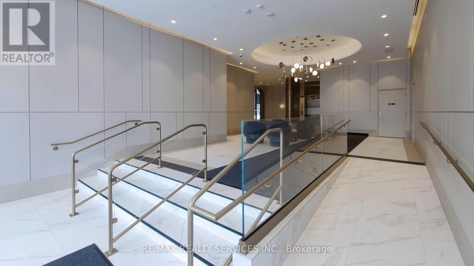 610 - 1415 Dundas Street E, Oakville, Ontario  L6H 7G1 - Photo 3 - W13867552