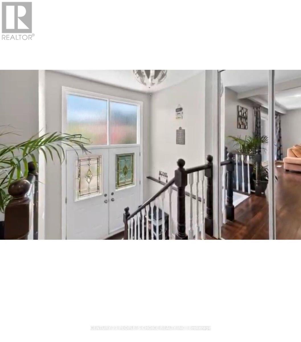 48 English Street, Brampton, Ontario  L6X 1L6 - Photo 2 - W13867574