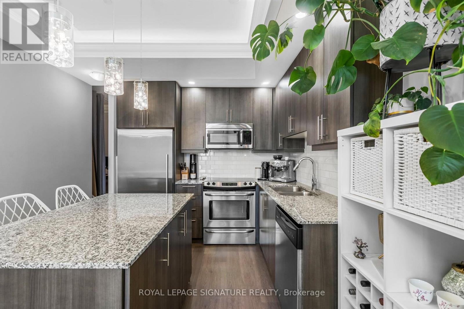 1203 - 35 Fontenay Court, Toronto, Ontario  M9A 0E2 - Photo 2 - W13867576