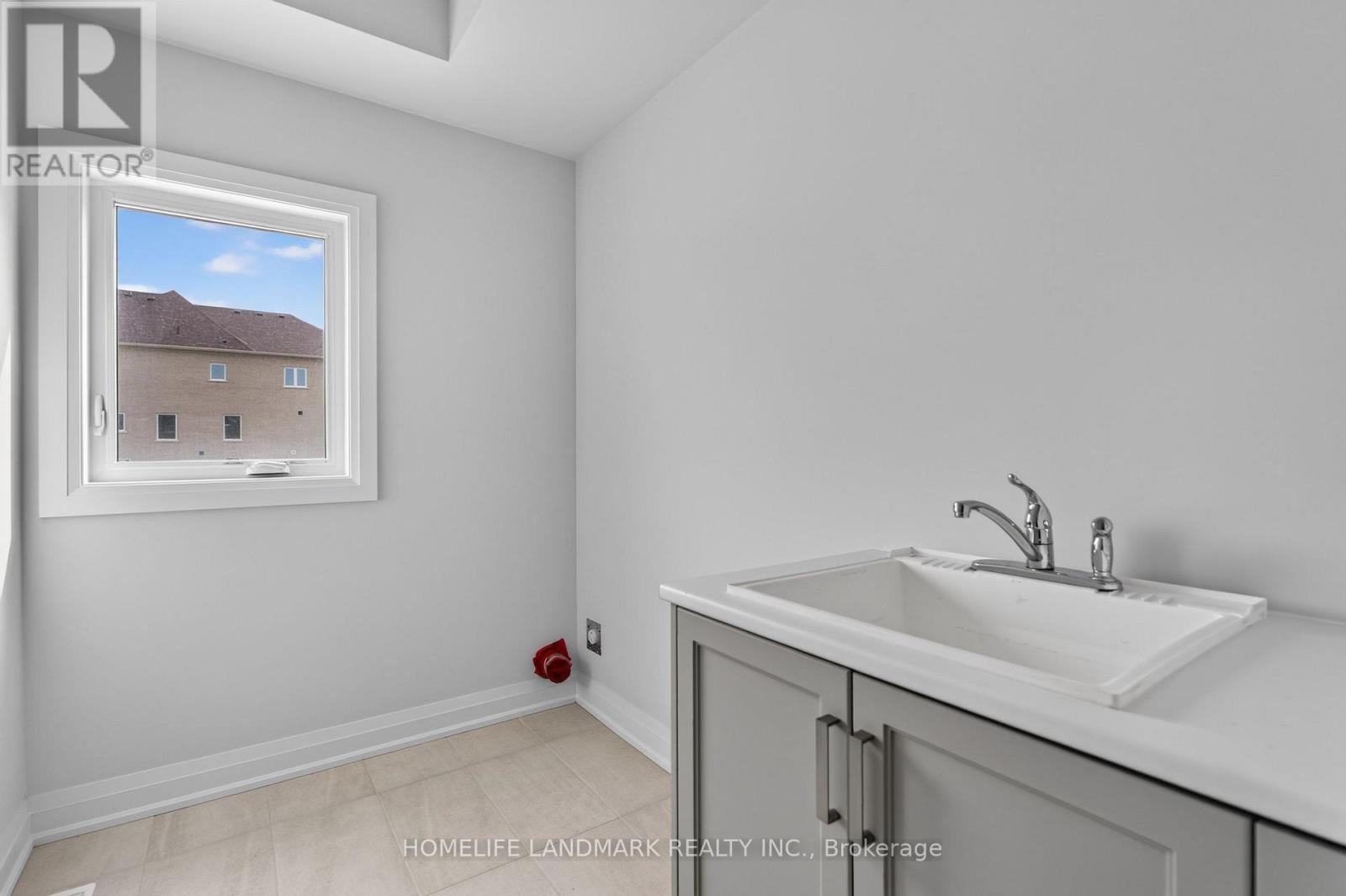 219 Seguin Street, Richmond Hill, Ontario  L4E 1N7 - Photo 7 - N13097348