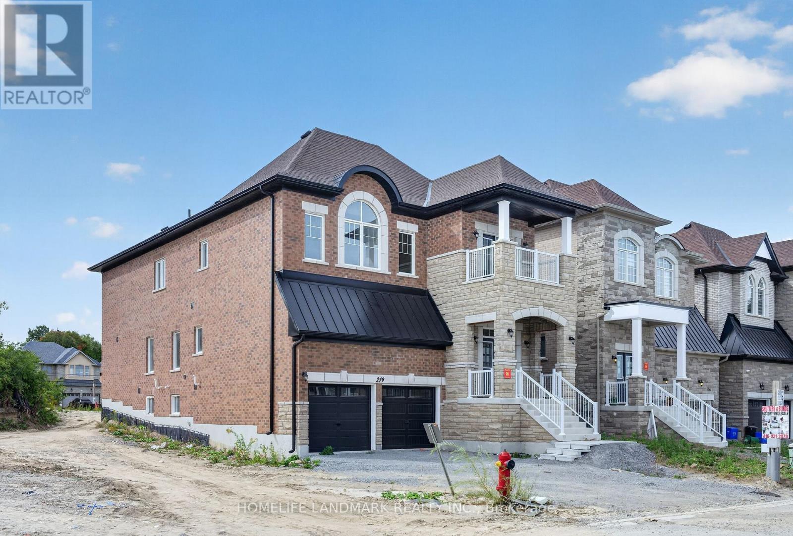 219 Seguin Street, Richmond Hill, Ontario  L4E 1N7 - Photo 3 - N13097348