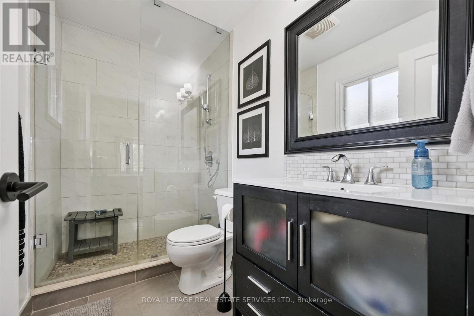 360 River Oaks Boulevard W, Oakville, Ontario  L6H 5E7 - Photo 27 - W13867092