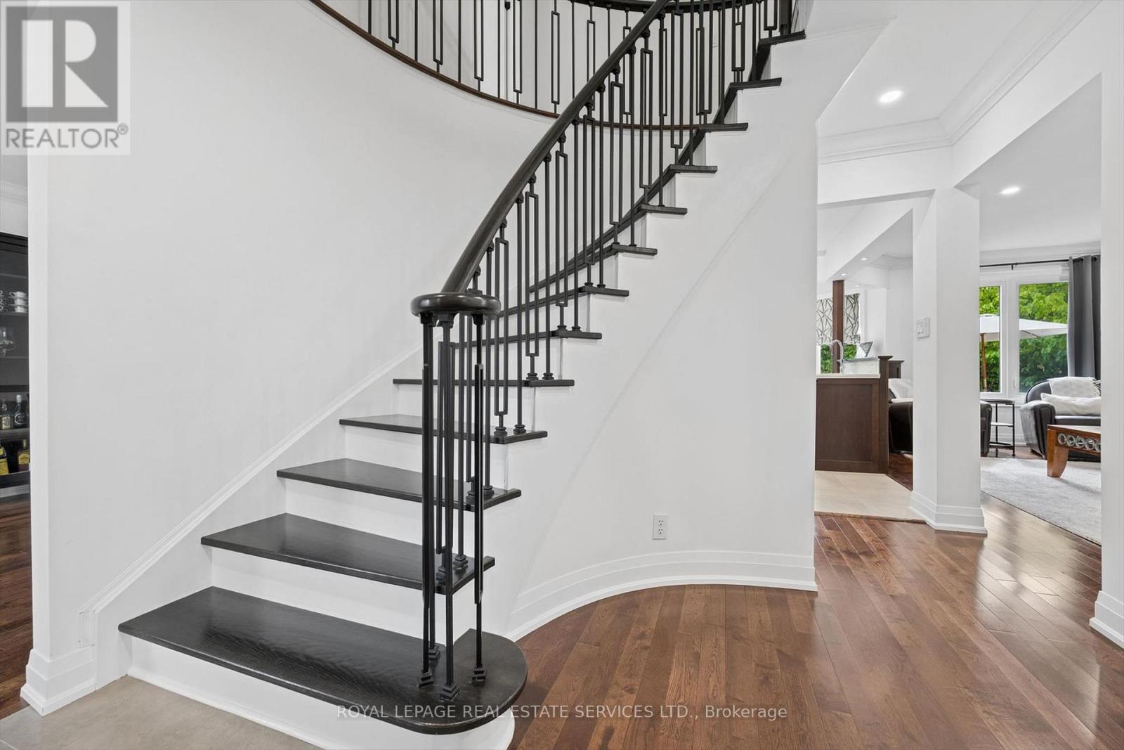 360 River Oaks Boulevard W, Oakville, Ontario  L6H 5E7 - Photo 24 - W13867092