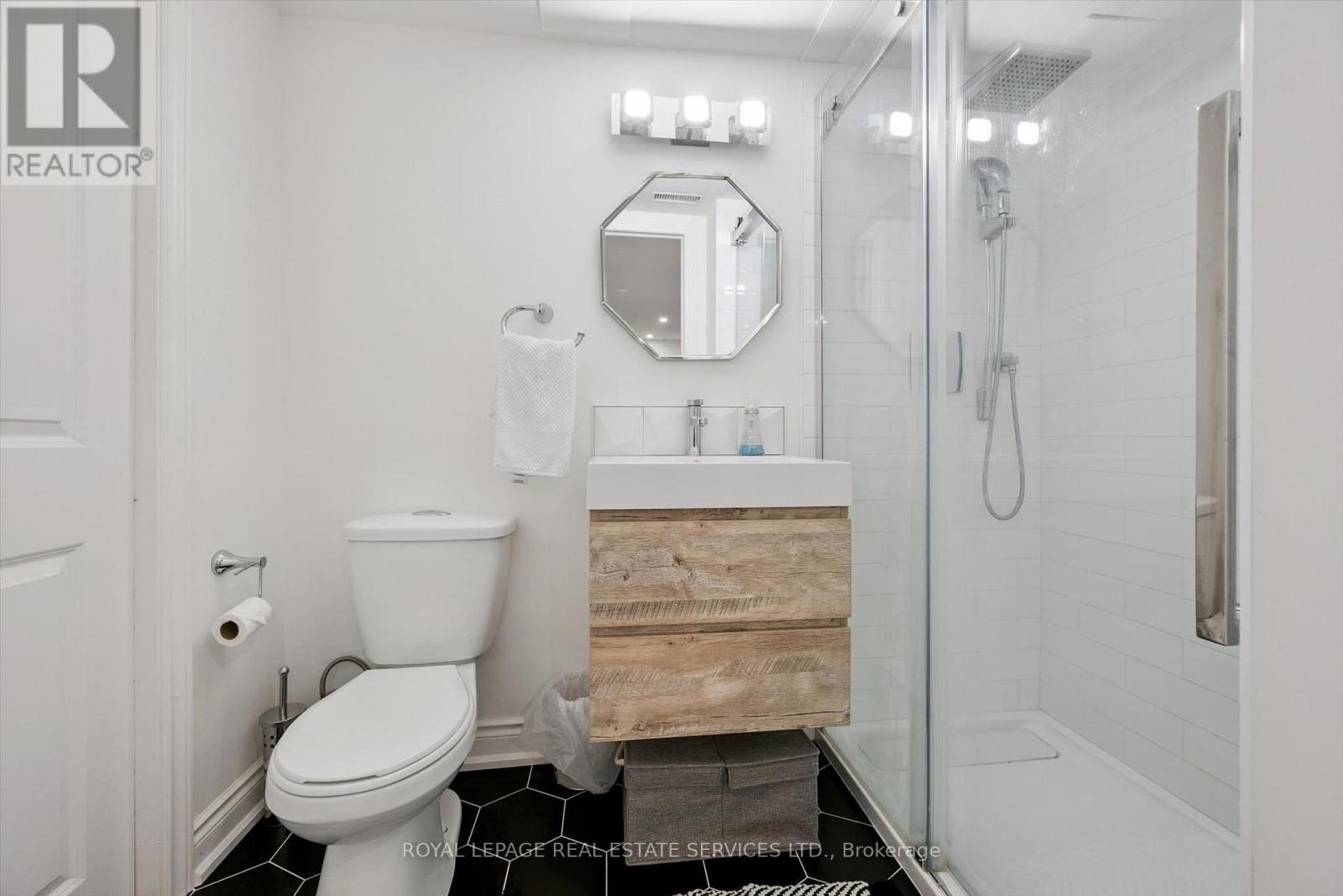 360 River Oaks Boulevard W, Oakville, Ontario  L6H 5E7 - Photo 39 - W13867092