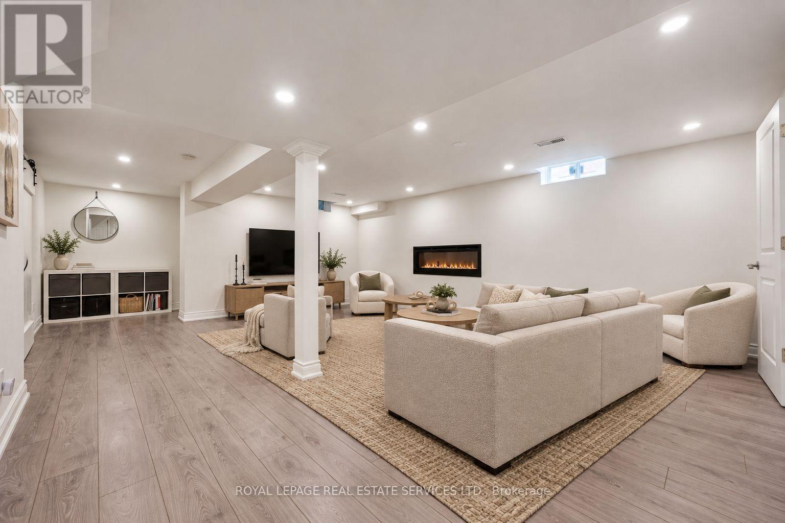 360 River Oaks Boulevard W, Oakville, Ontario  L6H 5E7 - Photo 34 - W13867092