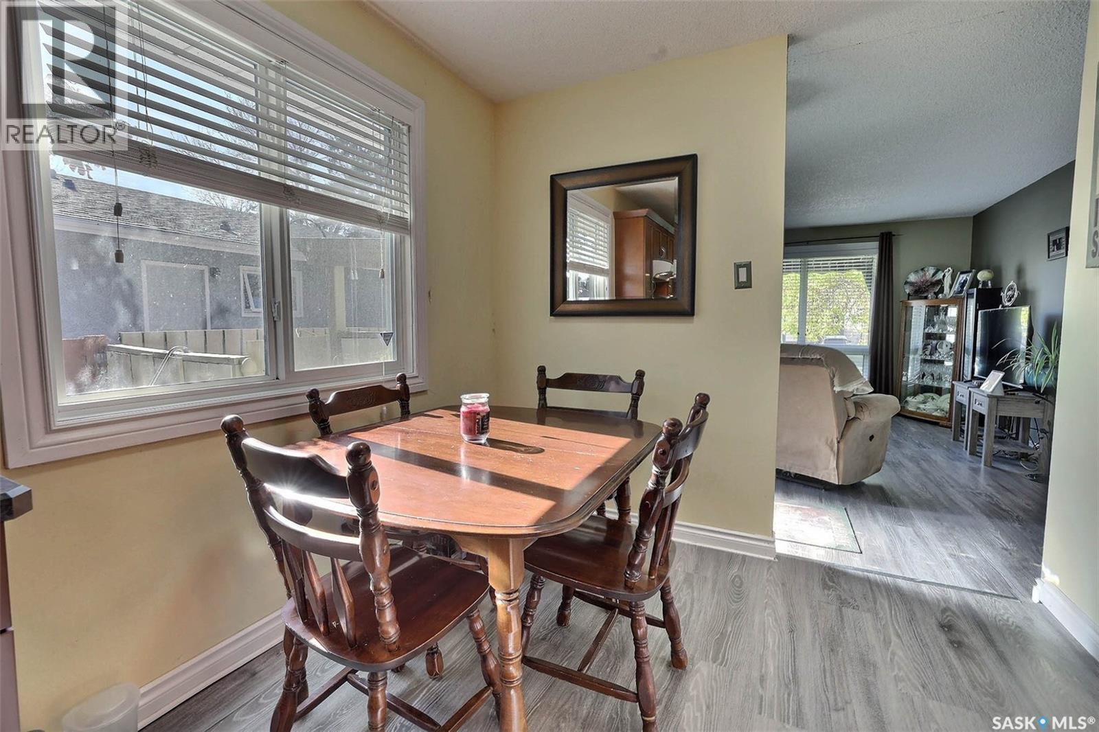 775 Hayworth Crescent N, Regina, Saskatchewan  S4X 1X8 - Photo 10 - SK050448