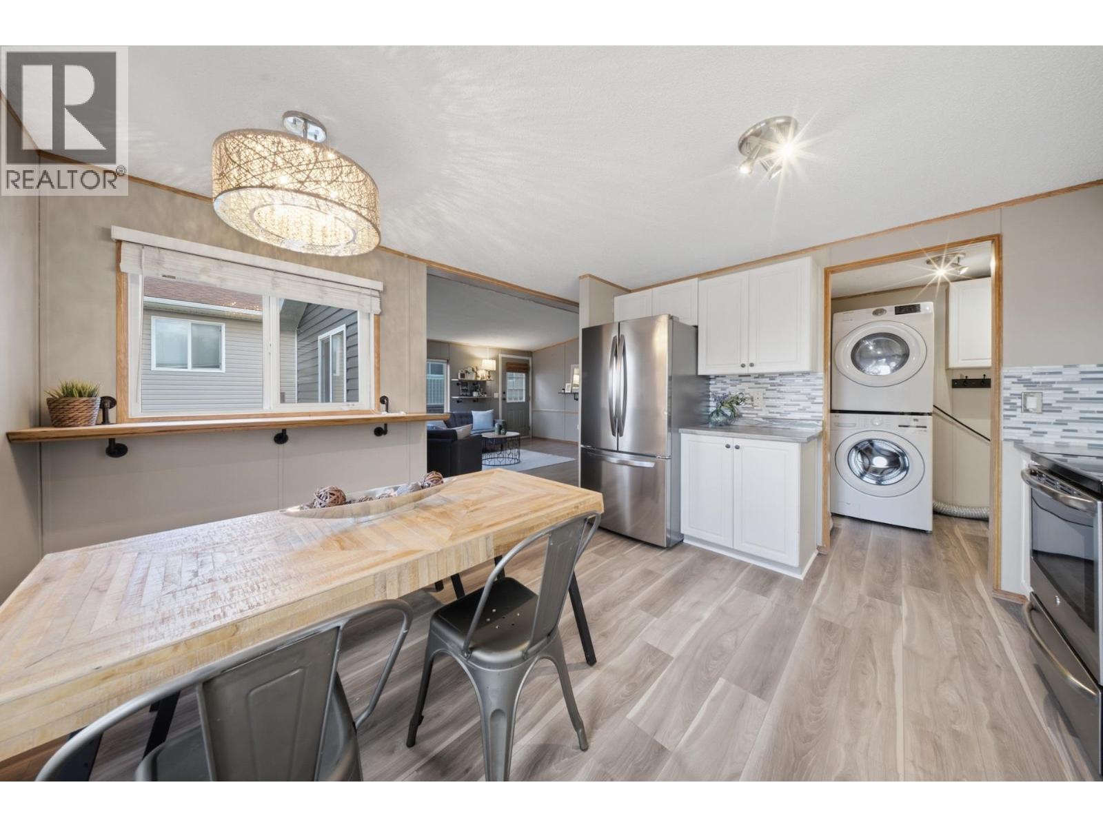 8307 99 Avenue, Fort St. John, British Columbia  V1J 1S8 - Photo 5 - R3158427