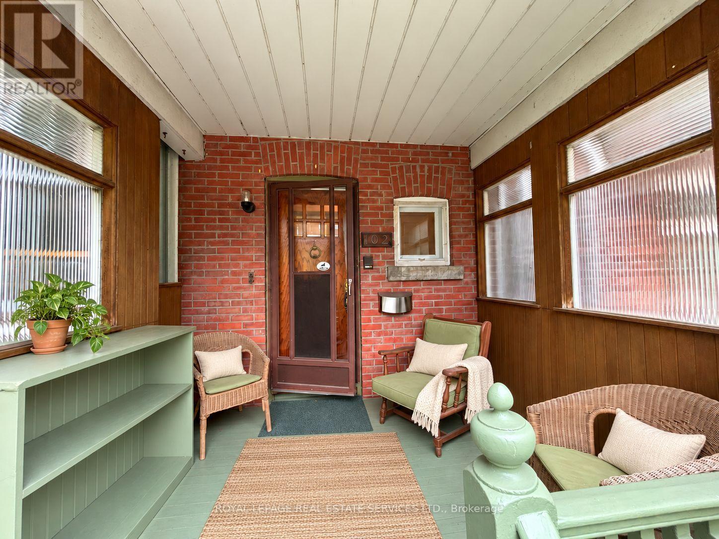 2 - 102 Westminster Avenue, Toronto, Ontario  M6R 1N4 - Photo 3 - W13864260