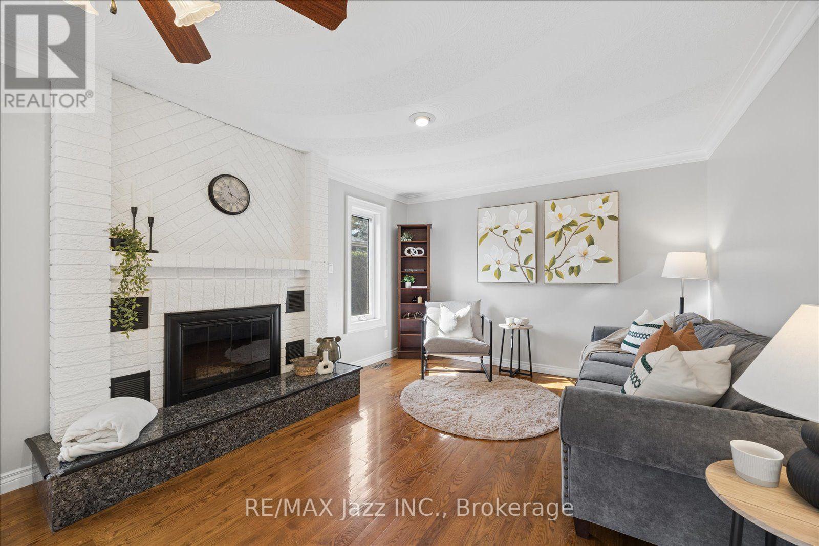 35 Ward Street, Whitby, Ontario  L1M 1G9 - Photo 11 - E13867652