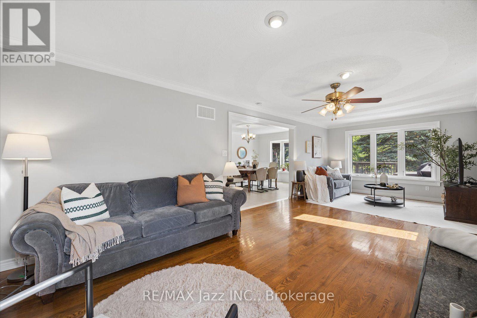 35 Ward Street, Whitby, Ontario  L1M 1G9 - Photo 12 - E13867652