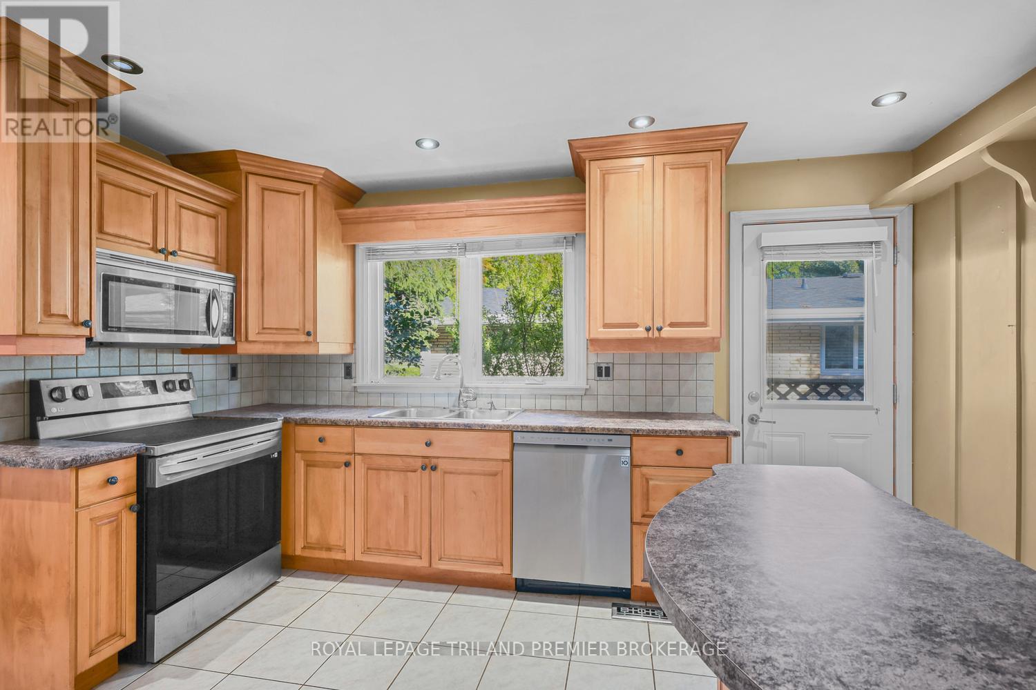 669 Sanatorium Road, London North, Ontario  N6H 3X1 - Photo 14 - X13867738