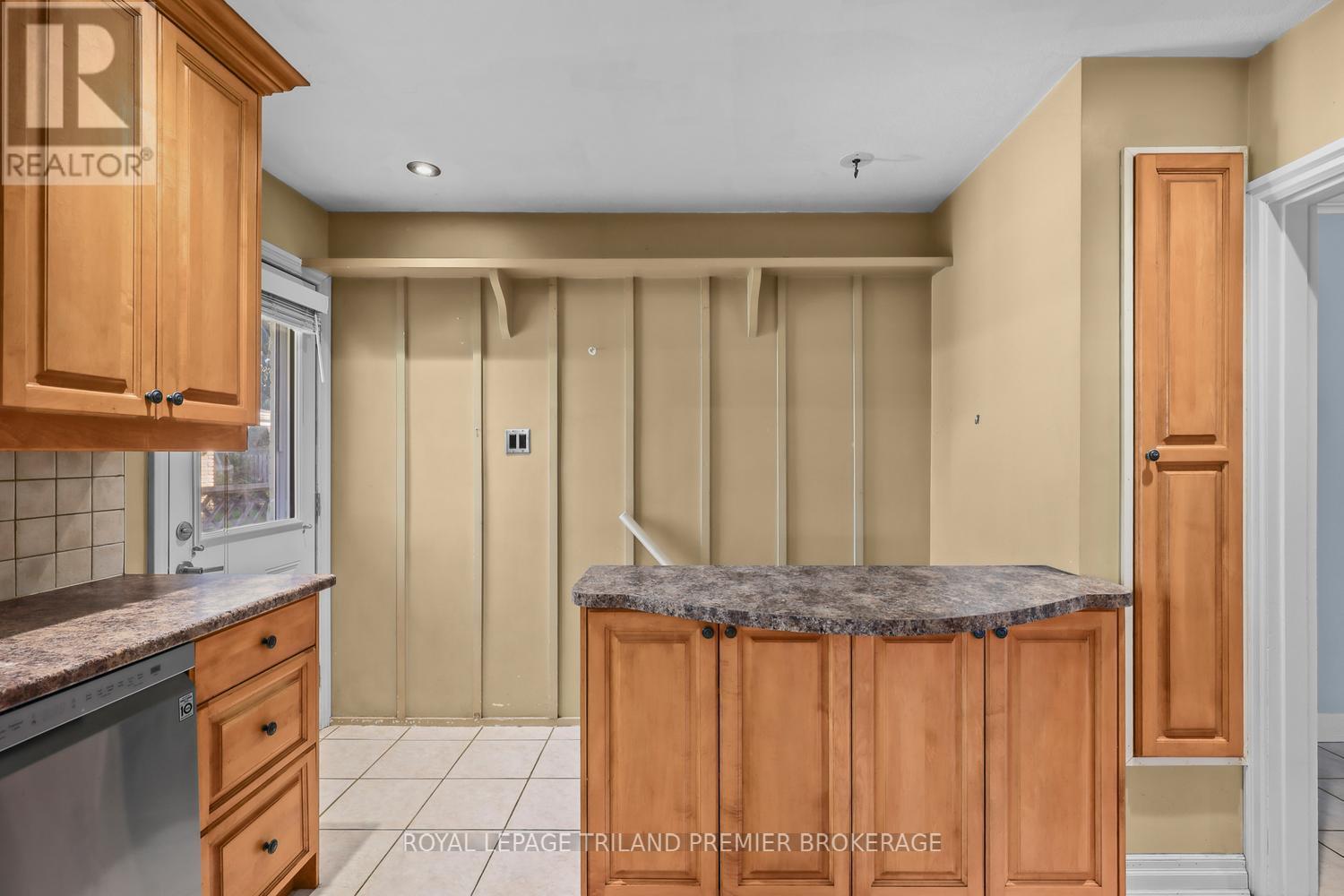 669 Sanatorium Road, London North, Ontario  N6H 3X1 - Photo 16 - X13867738