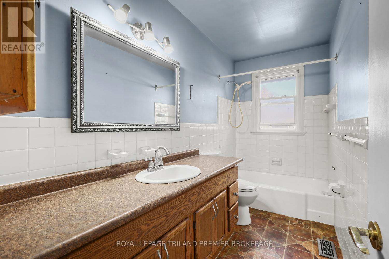669 Sanatorium Road, London North, Ontario  N6H 3X1 - Photo 17 - X13867738