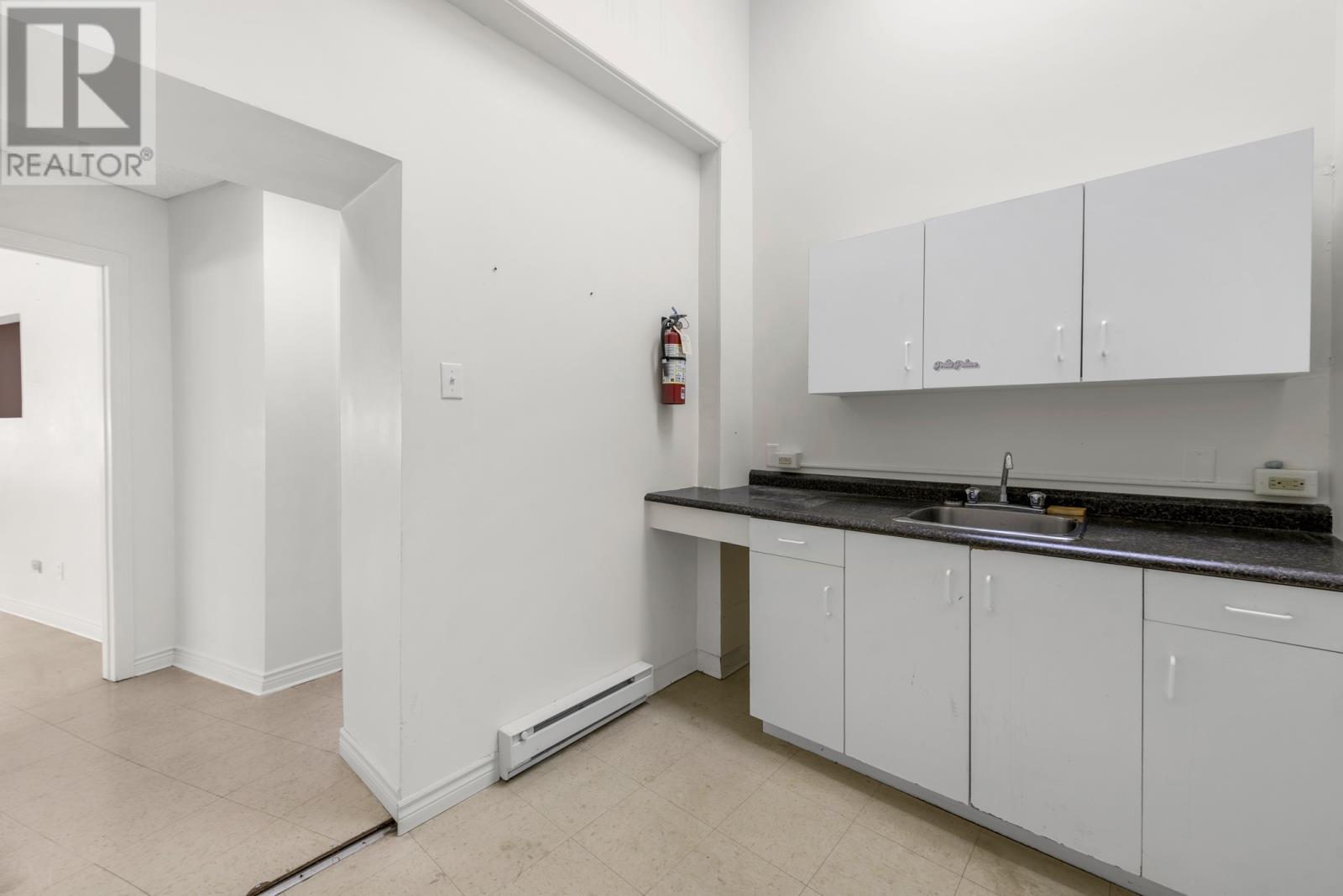 803 WATER Street, ST JOHNS — photo 15