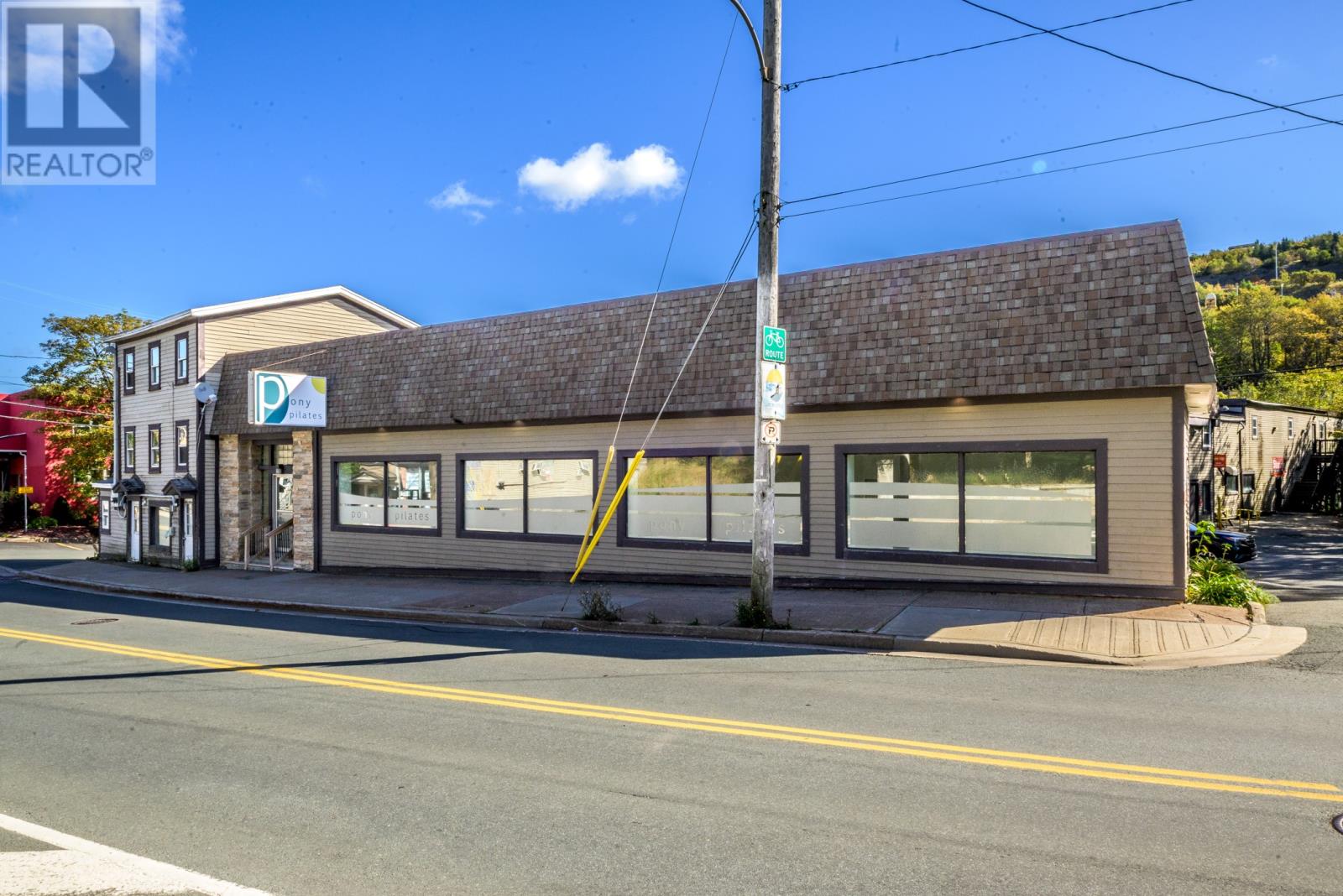 803 WATER Street, ST JOHNS — photo 2