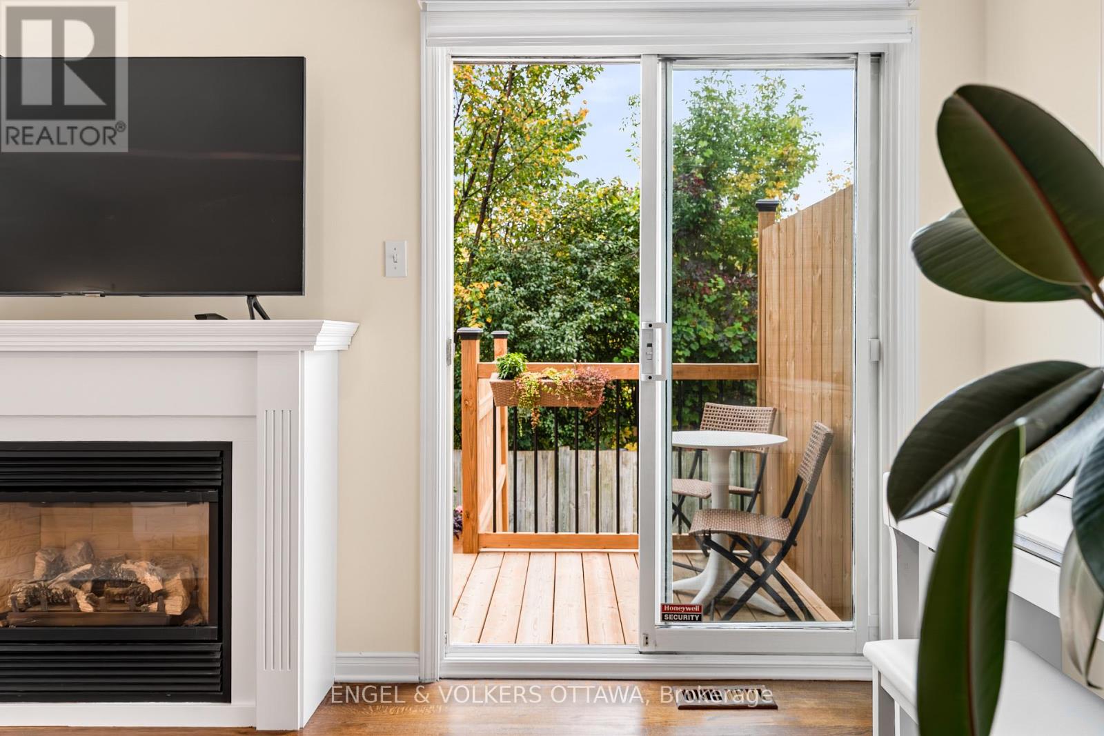 2032 Avenue P, Ottawa, Ontario  K1G 6G7 - Photo 22 - X13867696