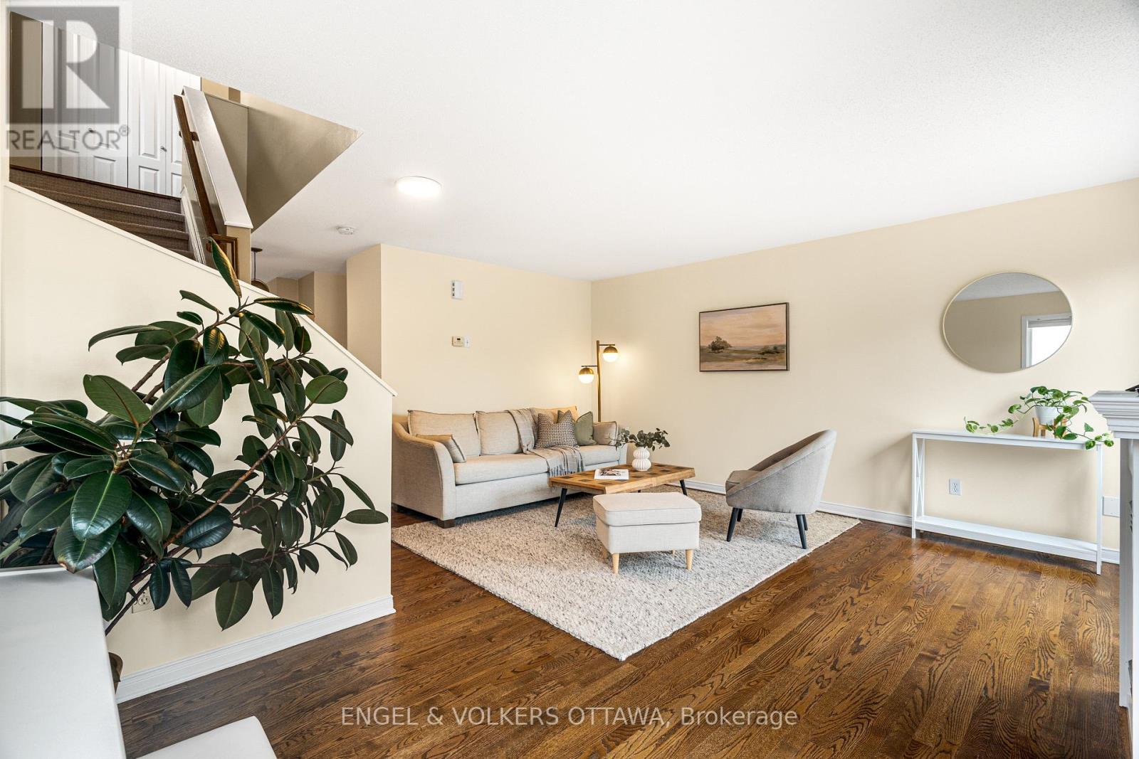 2032 Avenue P, Ottawa, Ontario  K1G 6G7 - Photo 6 - X13867696