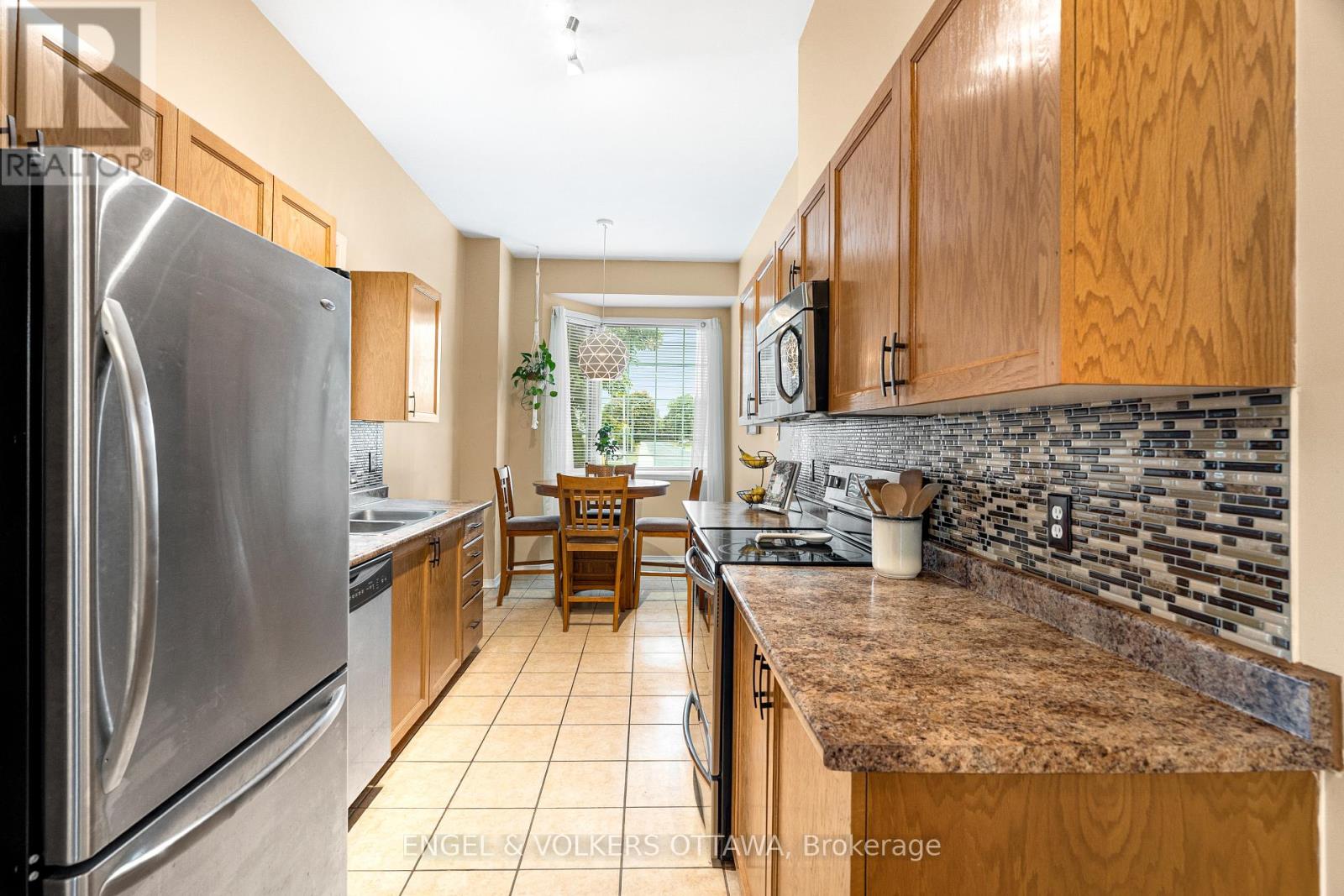 2032 Avenue P, Ottawa, Ontario  K1G 6G7 - Photo 8 - X13867696