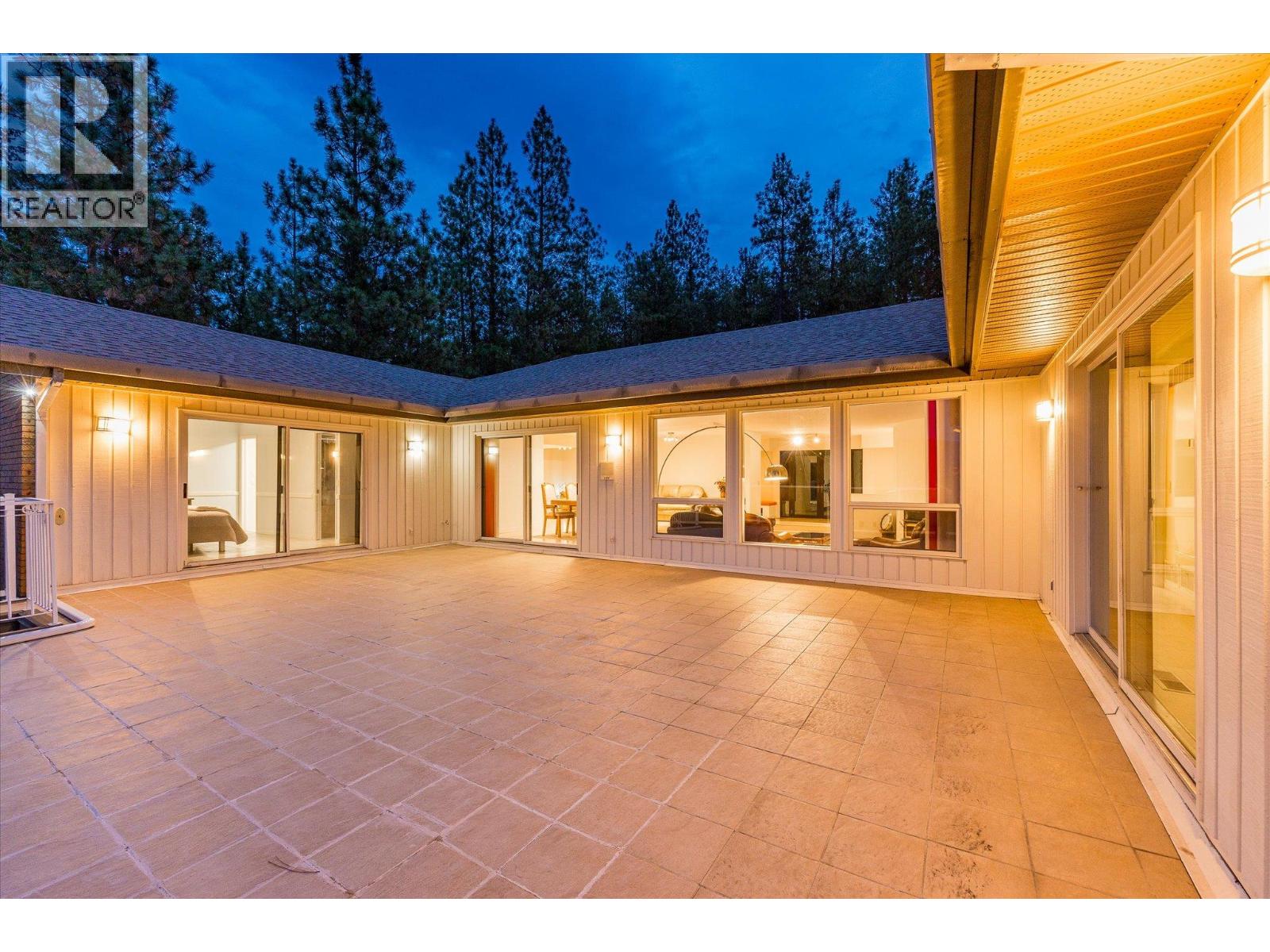 1045 Bartholomew Court, Kelowna, British Columbia  V1W 4N2 - Photo 32 - 10397779