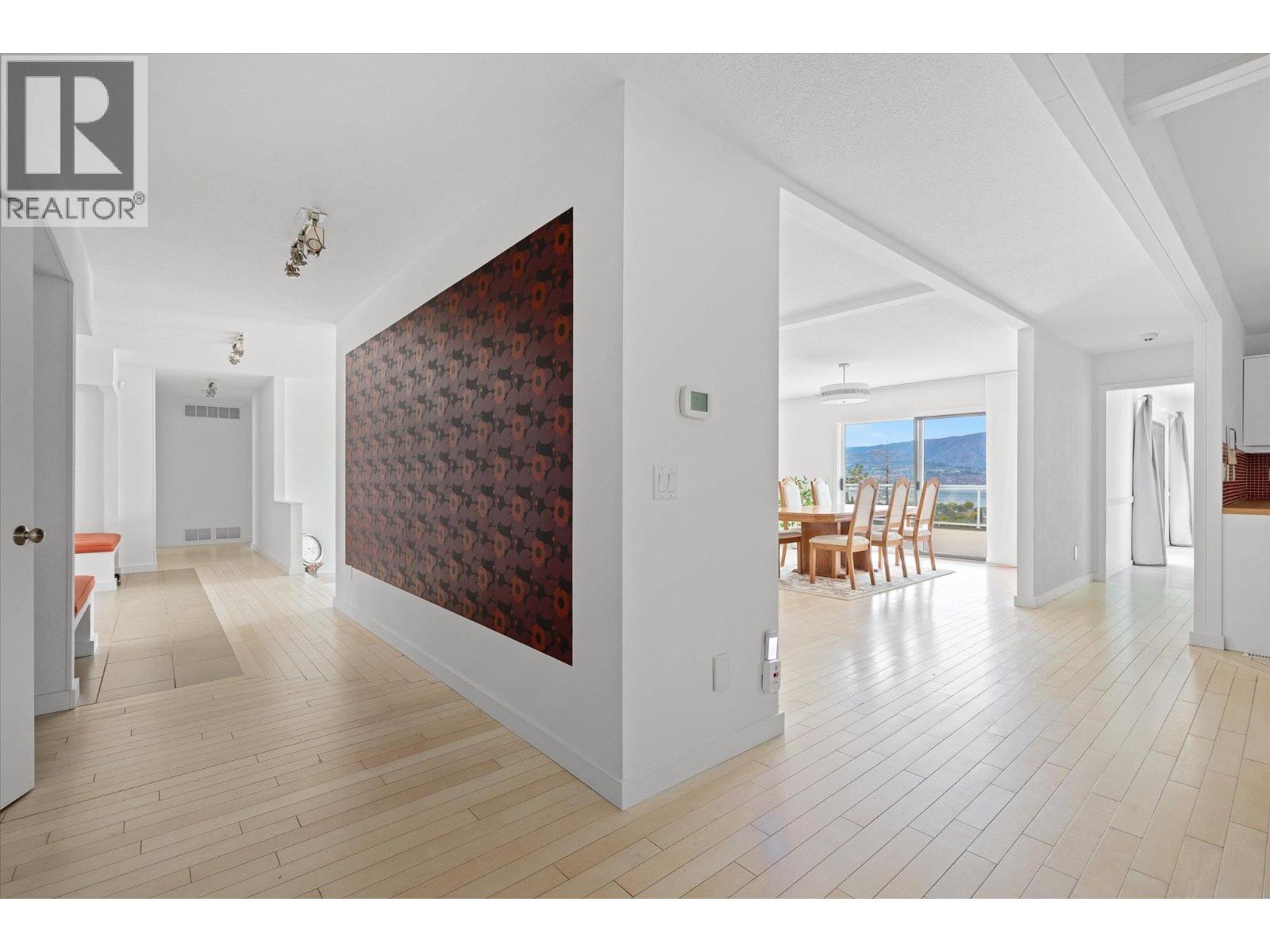 1045 Bartholomew Court, Kelowna, British Columbia  V1W 4N2 - Photo 46 - 10397779