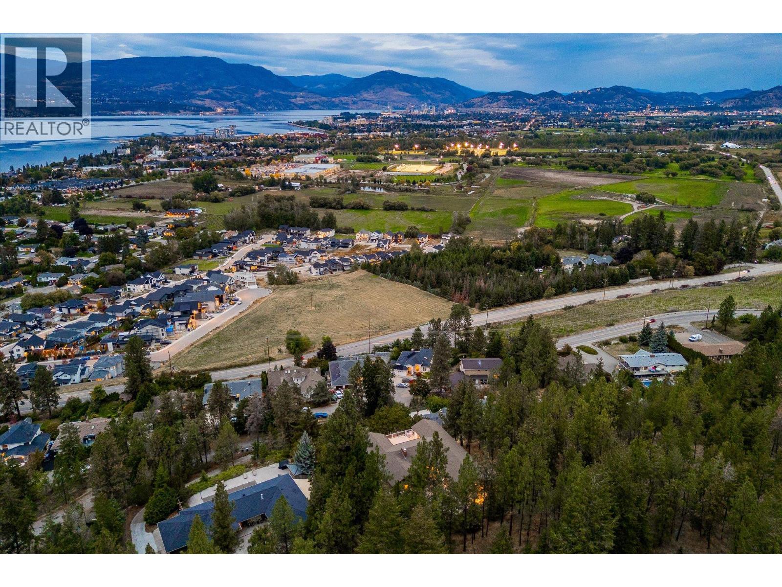 1045 Bartholomew Court, Kelowna, British Columbia  V1W 4N2 - Photo 89 - 10397779