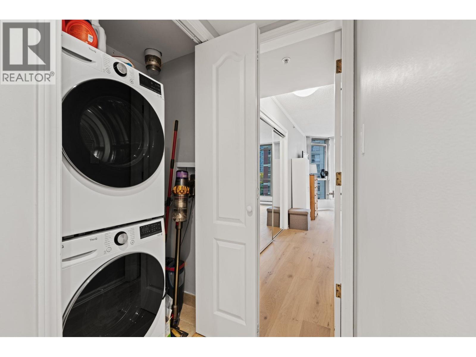906 867 Hamilton Street, Vancouver, British Columbia  V6B 6B7 - Photo 32 - R3172802