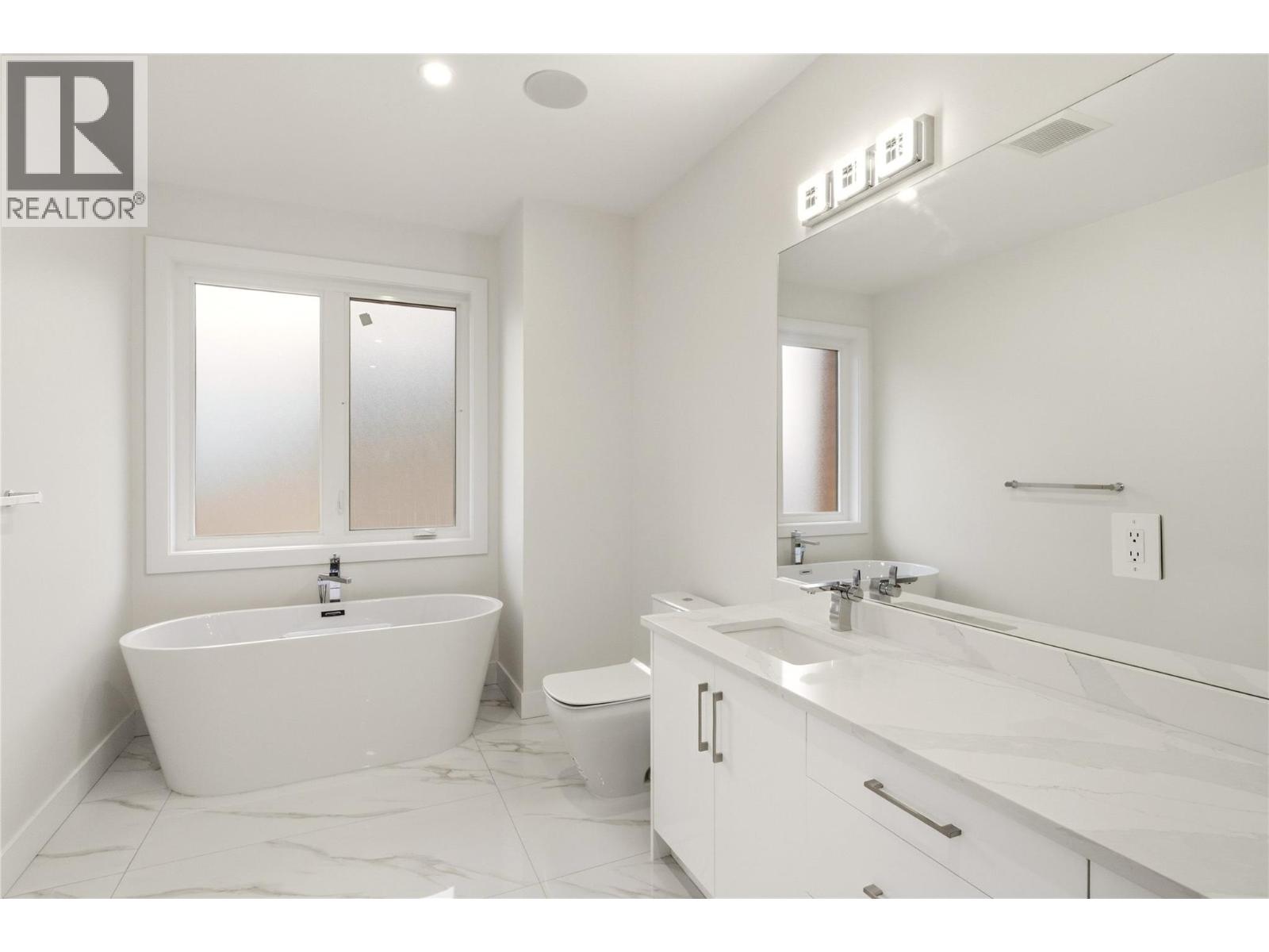647 Deans Drive, Kelowna, British Columbia  V1P 1A1 - Photo 19 - 10402400