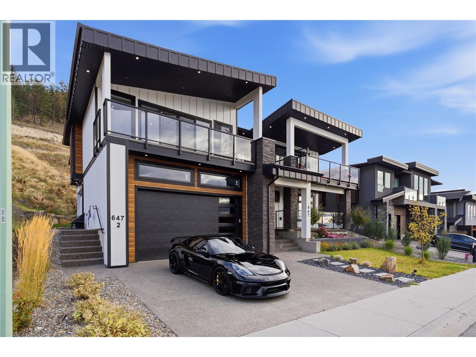 647 Deans Drive, Kelowna, British Columbia  V1P 1A1 - Photo 2 - 10402400