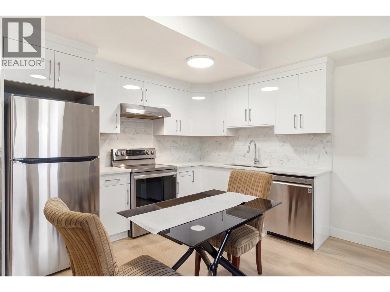 647 Deans Drive, Kelowna, British Columbia  V1P 1A1 - Photo 43 - 10402400