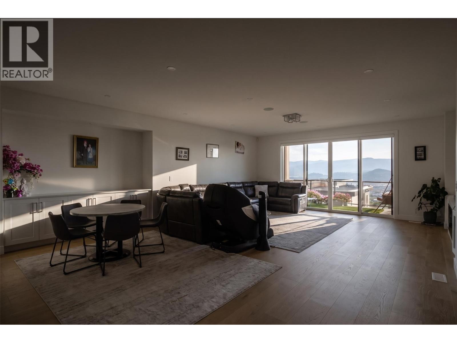 647 Deans Drive, Kelowna, British Columbia  V1P 1A1 - Photo 57 - 10402400