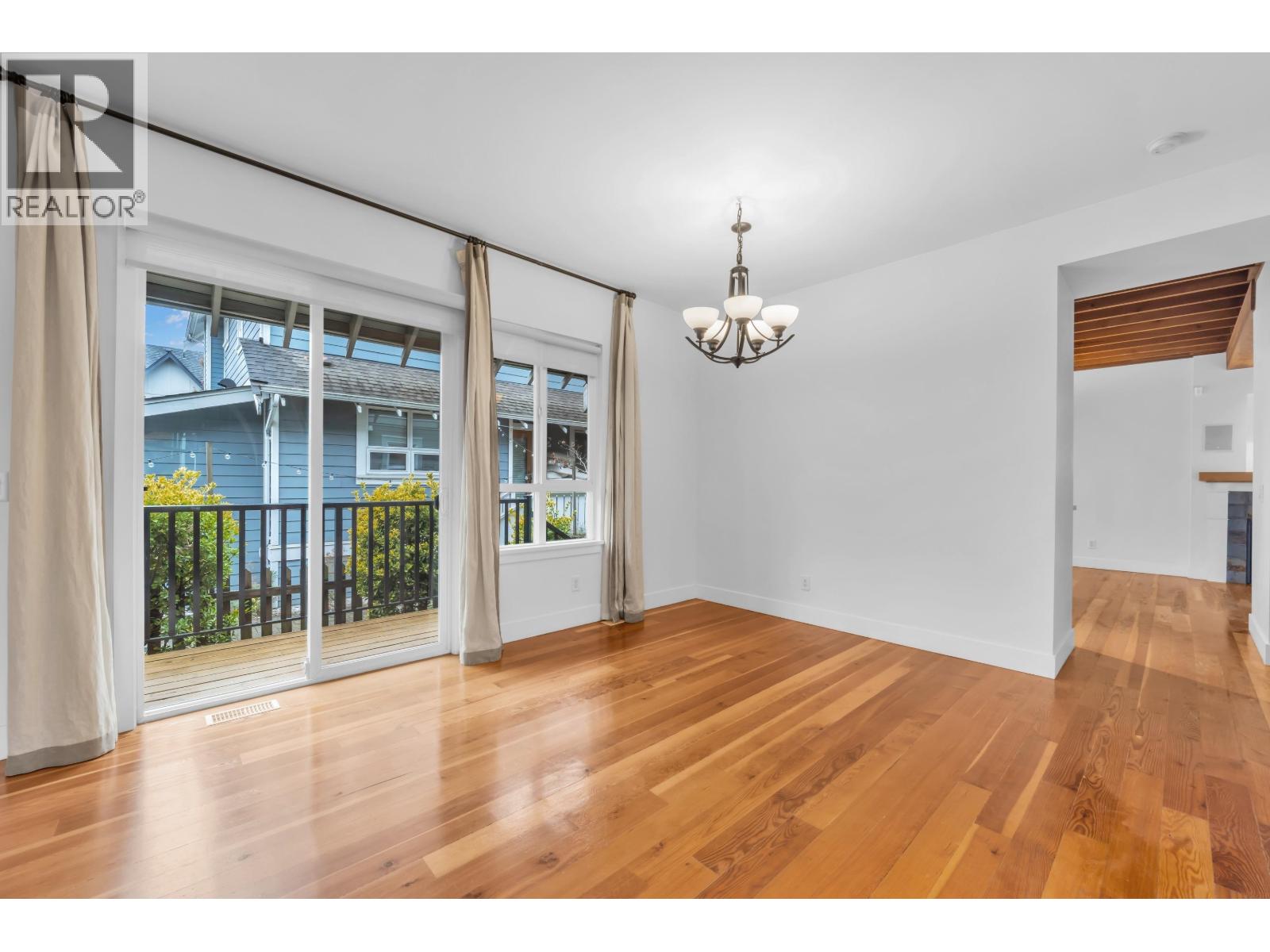 264 Holly Avenue, New Westminster, British Columbia  V3M 0B3 - Photo 7 - R3172776