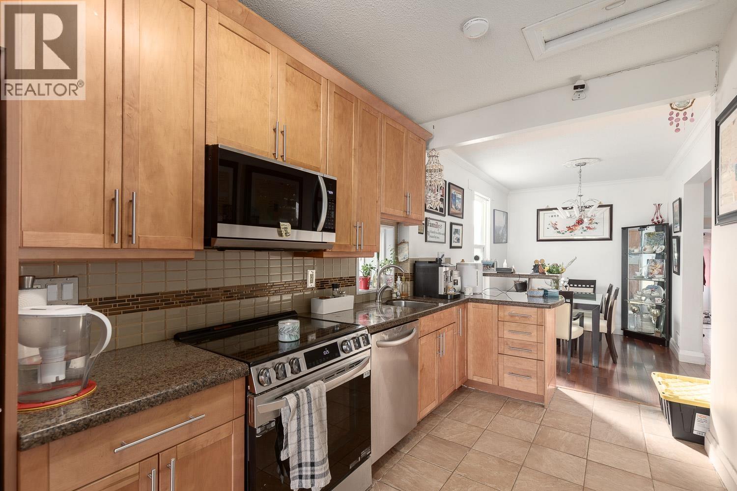 309 E Woodstock Avenue, Vancouver, British Columbia  V5W 1N2 - Photo 7 - R3172779