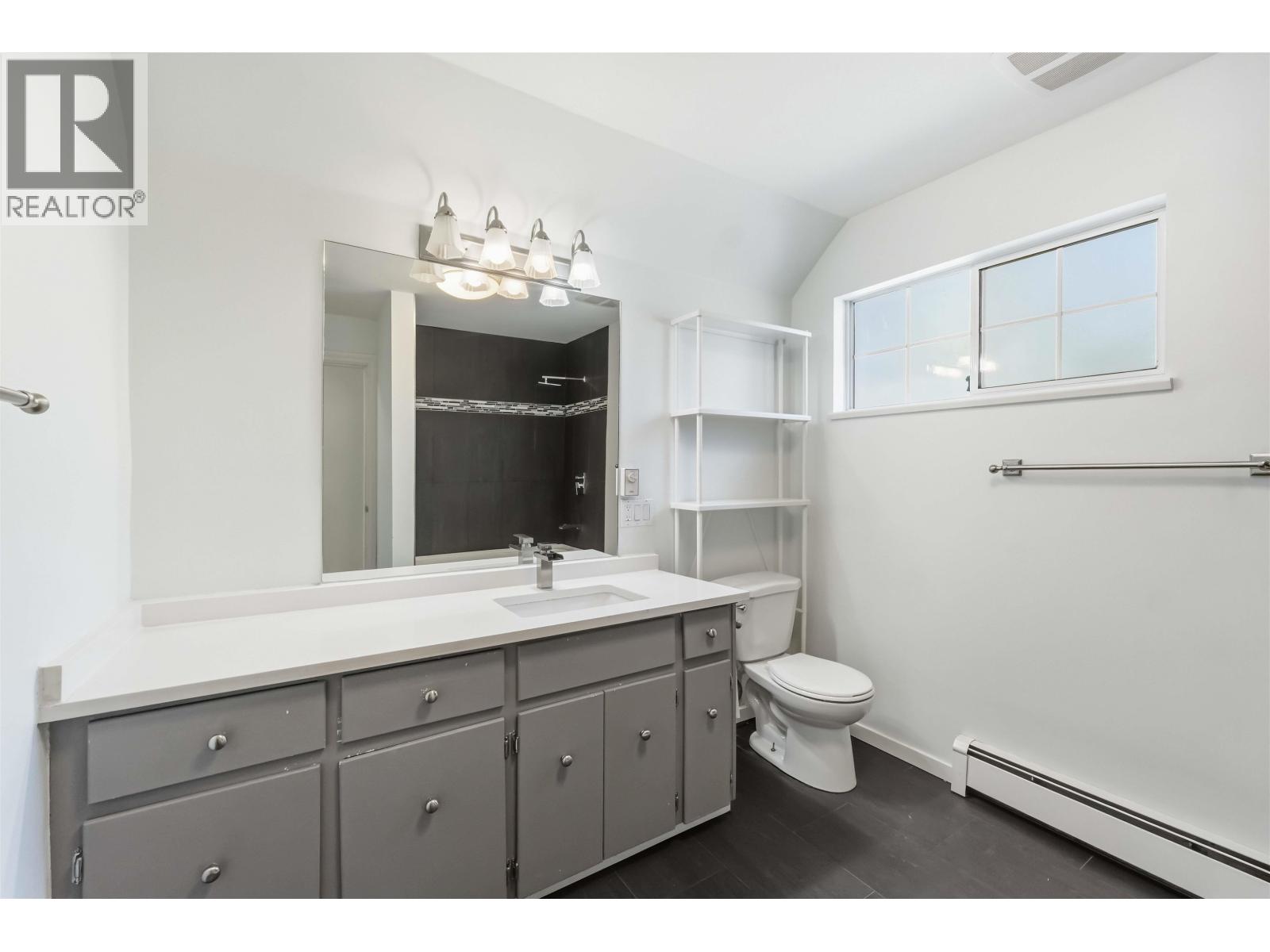 20225 Lorne Avenue, Maple Ridge, British Columbia  V2X 1E9 - Photo 24 - R3172786