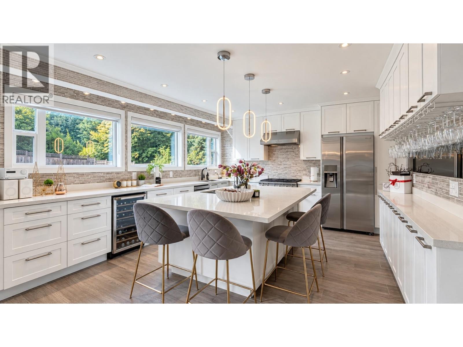 4673 Harken Drive, Burnaby, British Columbia  V5G 2M8 - Photo 9 - R3172791