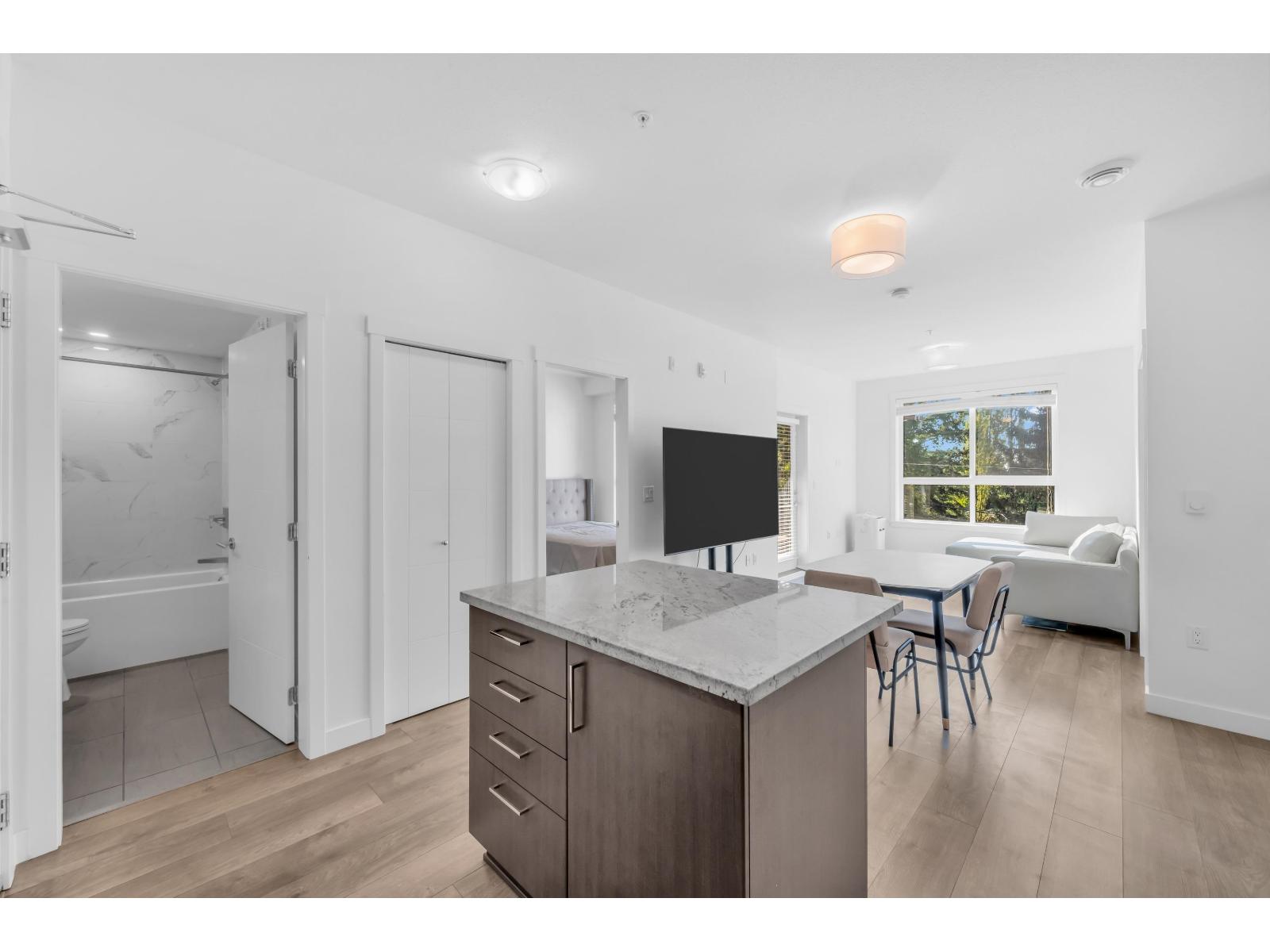 309 20362 72b Avenue, Langley, British Columbia  V2Y 5K4 - Photo 8 - R3172811