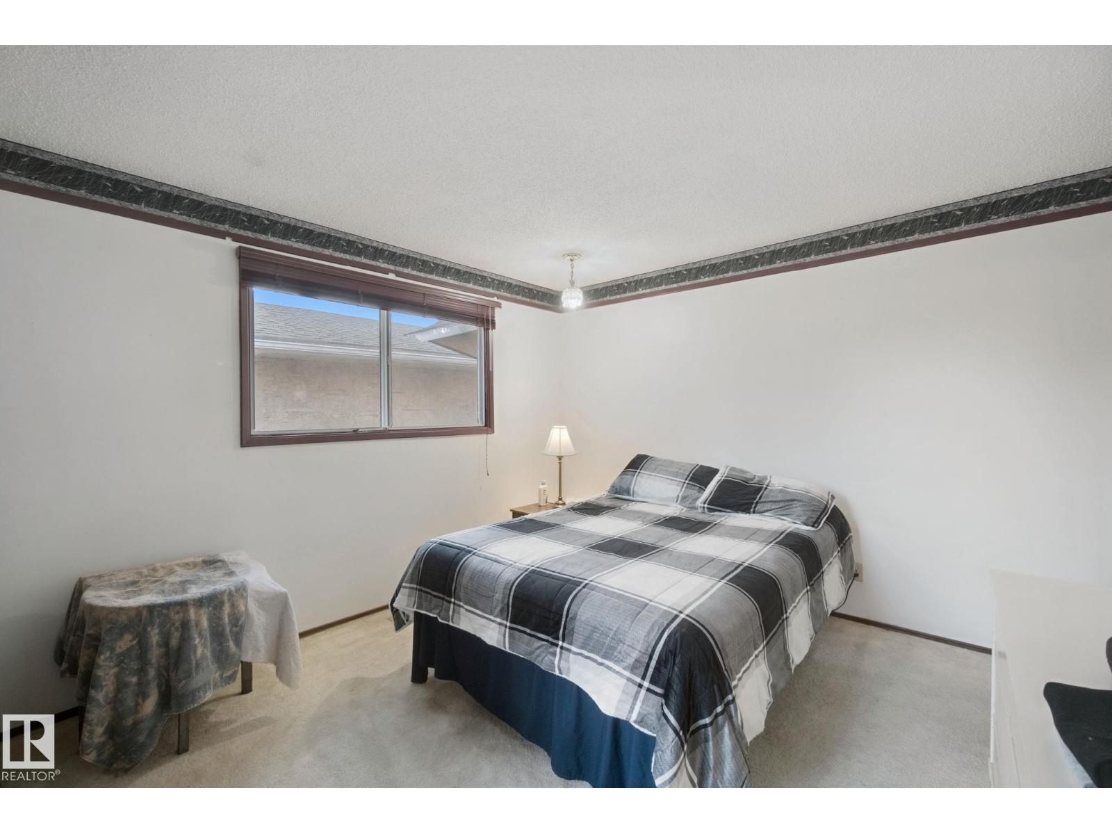 10824 35 AV NW