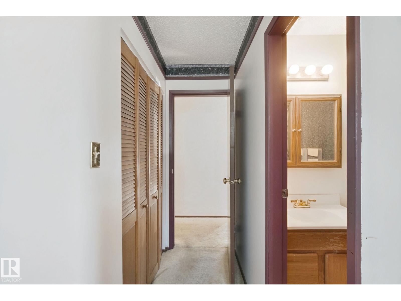 10824 35 AV NW