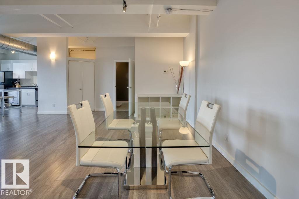 #302 10105 109 ST NW