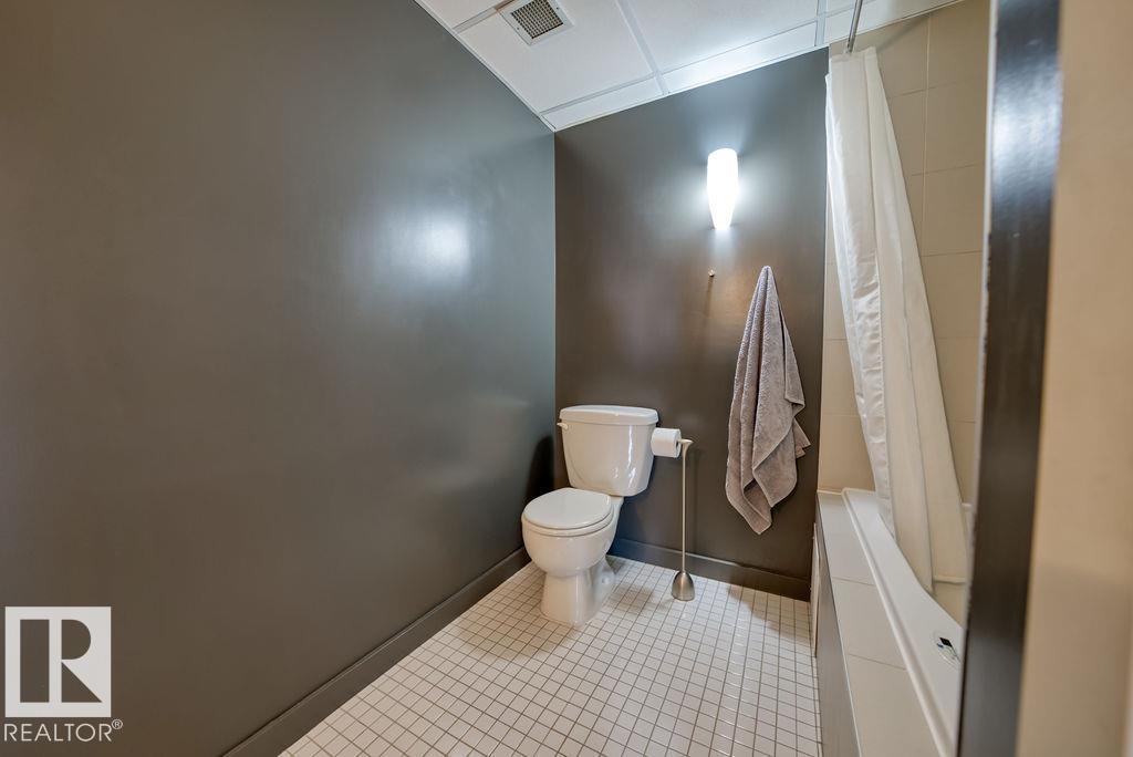 #302 10105 109 ST NW